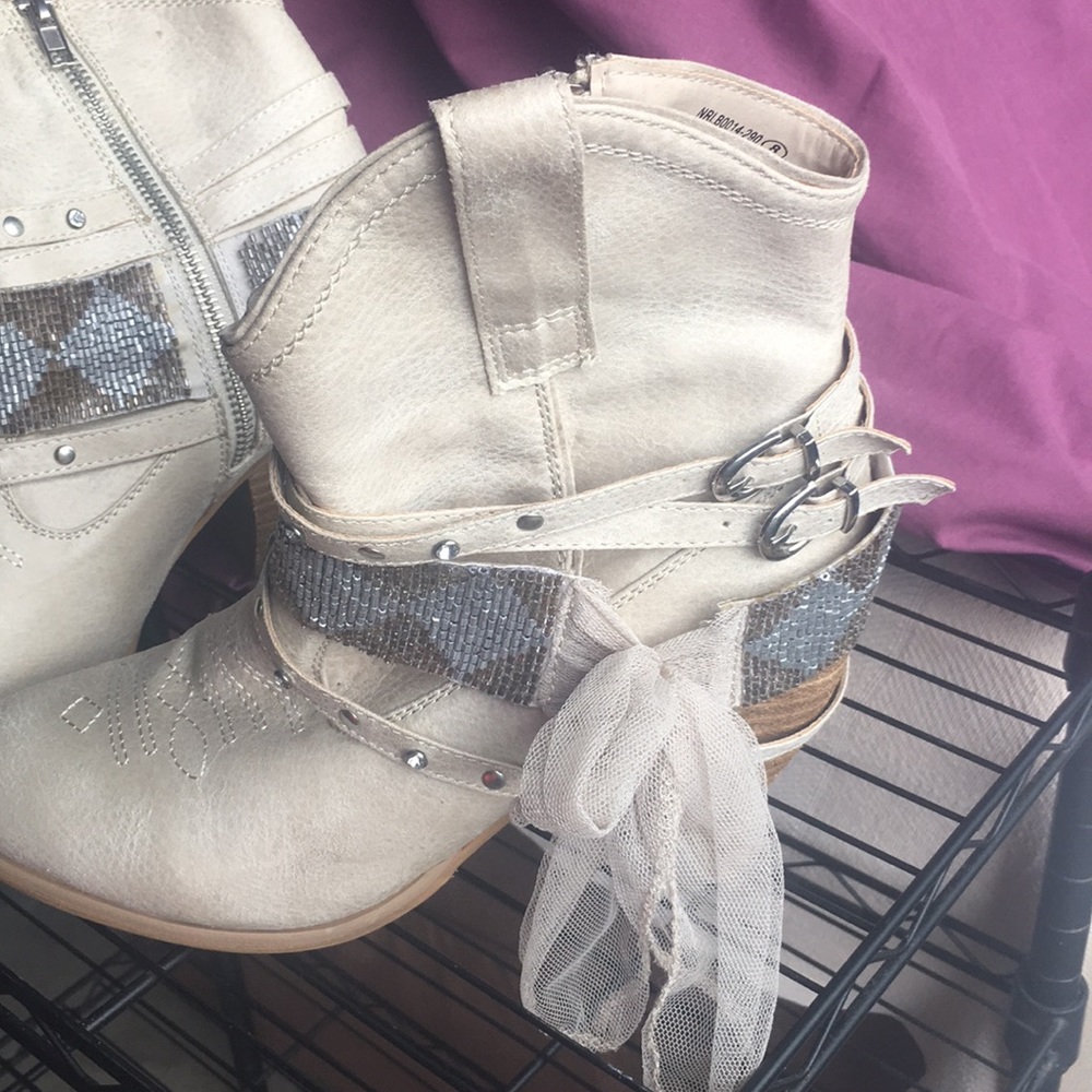 Not rated buckle booties